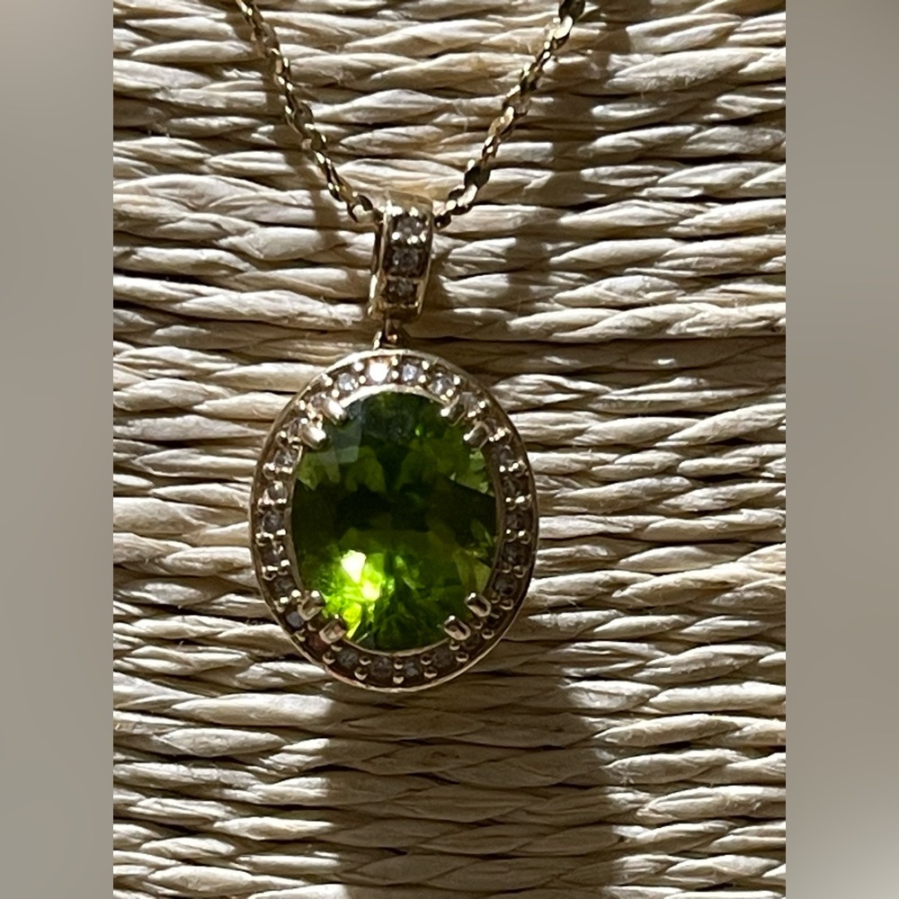 14K Solid Yellow Gold Genuine 3.64Ctw Diamond & Peridot Necklace